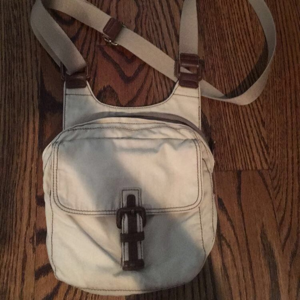 Fossil Messenger Bag